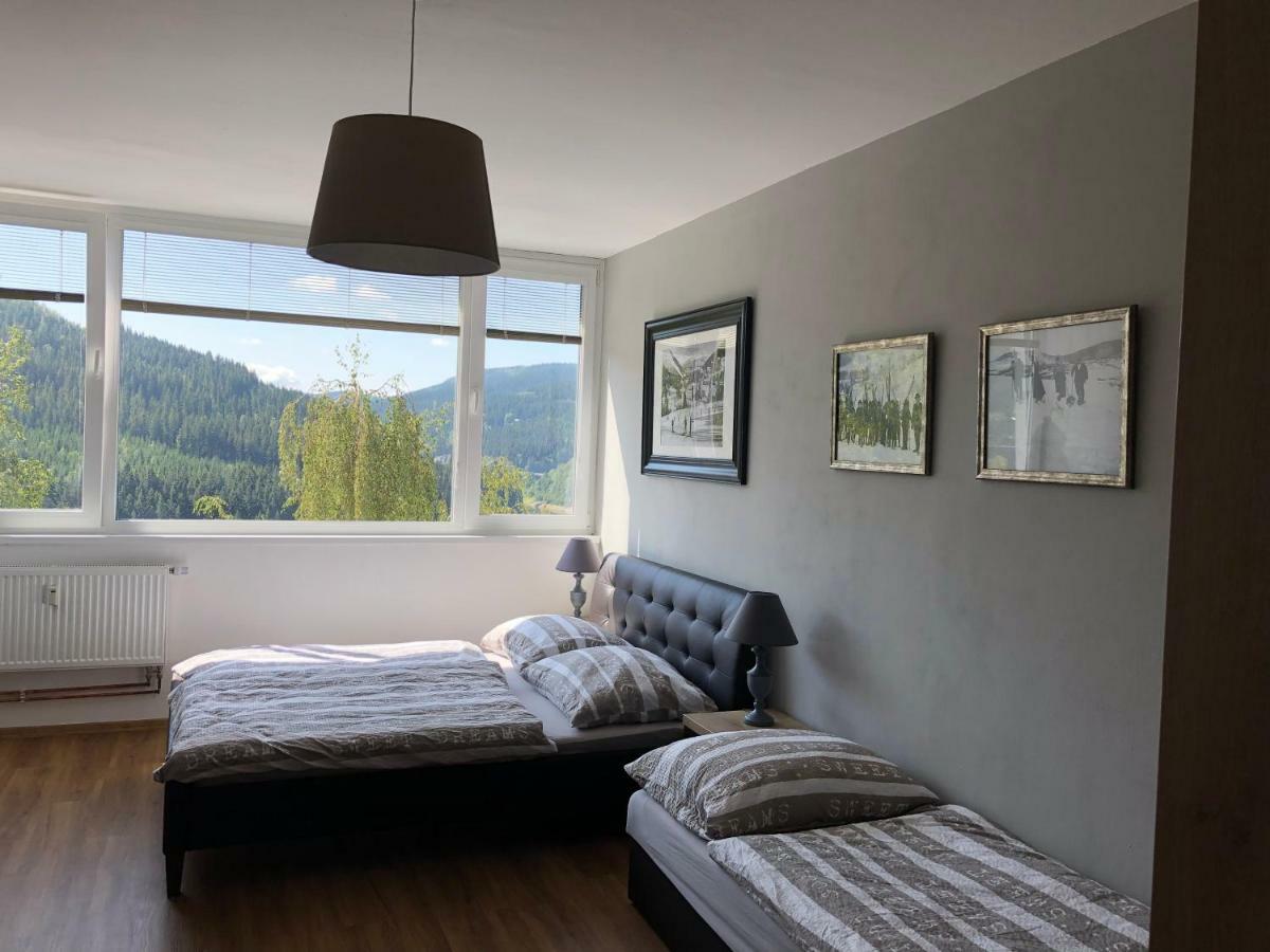 Elis Apartament *